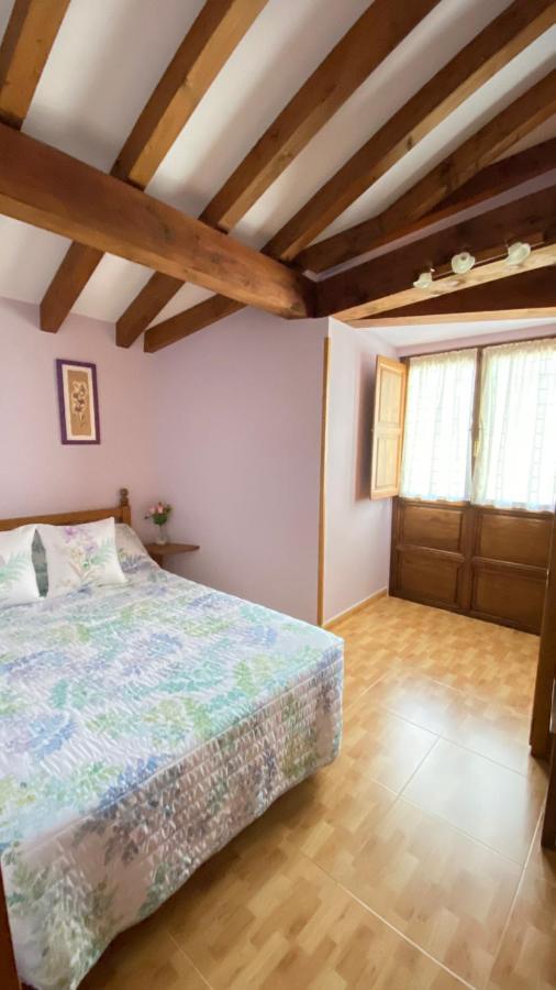 Apartamentos Rurales Los Nogales Cosgaya Eksteriør billede