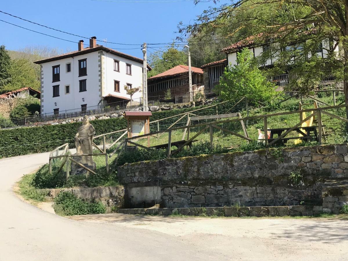 Apartamentos Rurales Los Nogales Cosgaya Eksteriør billede